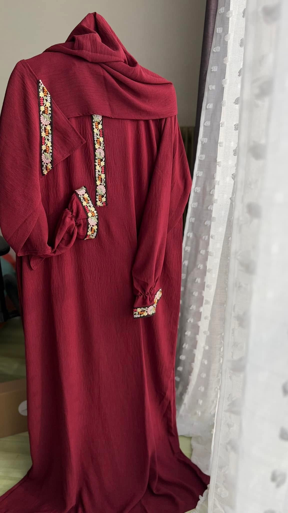 TENUE DE PRIÈRE